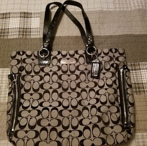 Authentic Coach Medium Shoulder Tote